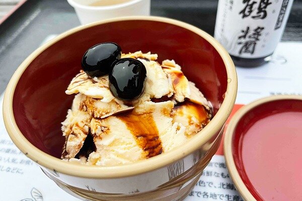 日本の食文化を守る、香川県小豆島の「木桶職人復活プロジェクト」
